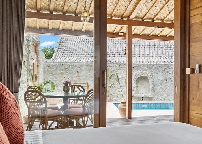 Villa Warna Terrakota Style 2 Bdr W Pool & Kitchen