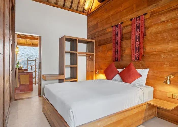Villa Warna Terrakota Style 2 Bdr W Pool & Kitchen Uluwatu (Bali)