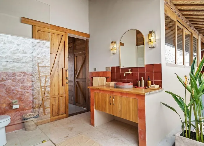 Warna Terrakota Style 2 Bdr W Pool & Kitchen Uluwatu (Bali)