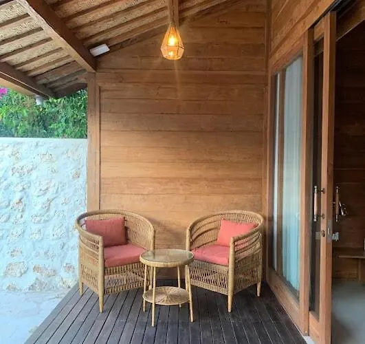 Villa Warna Terrakota Style 2 Bdr W Pool & Kitchen Uluwatu (Bali)