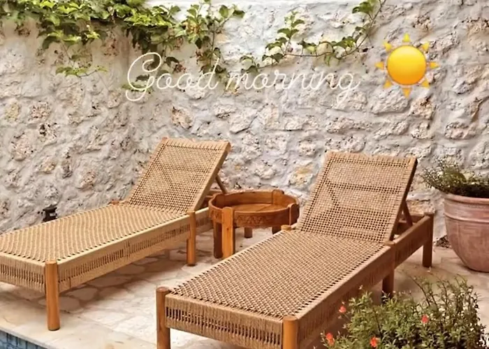 Warna Terrakota Style 2 Bdr W Pool & Kitchen Villa Uluwatu (Bali)